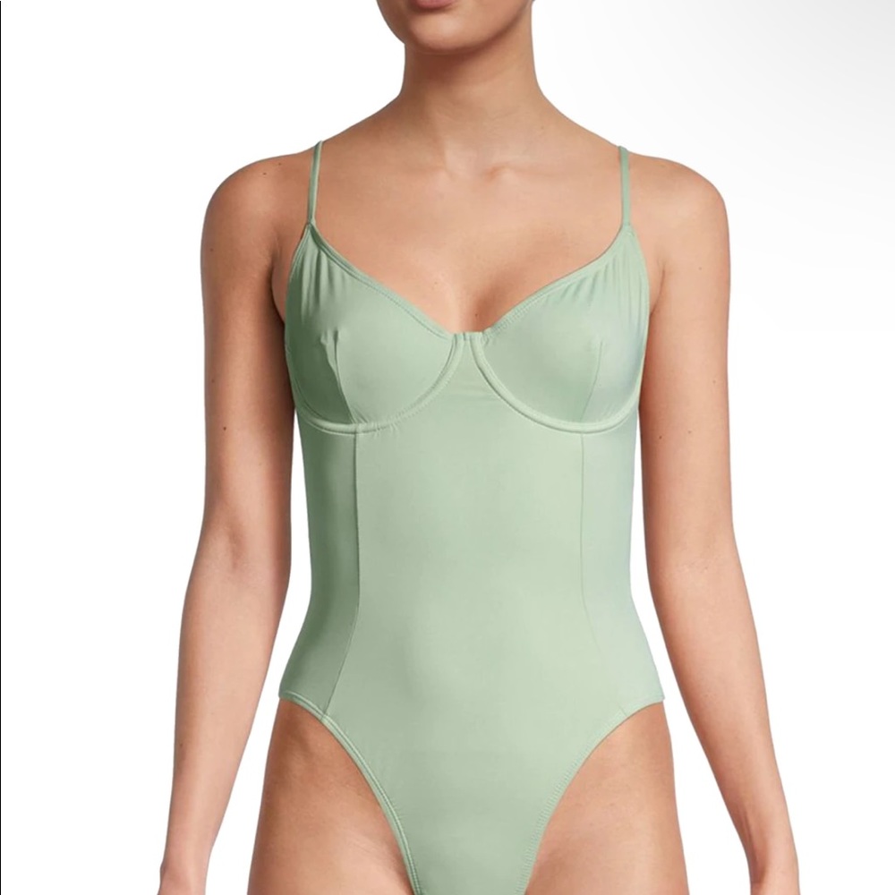 We wore what one piece with removable belt